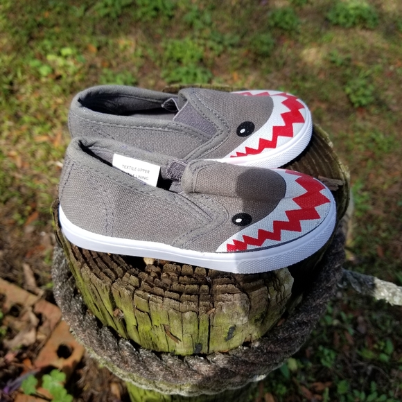 Baby shark shoes, Swiggles, sz 5 in very good condition. - Picture 2 of 10